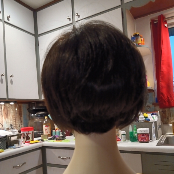 Lizbeth Wig by Paula Young - Picture 6 of 16